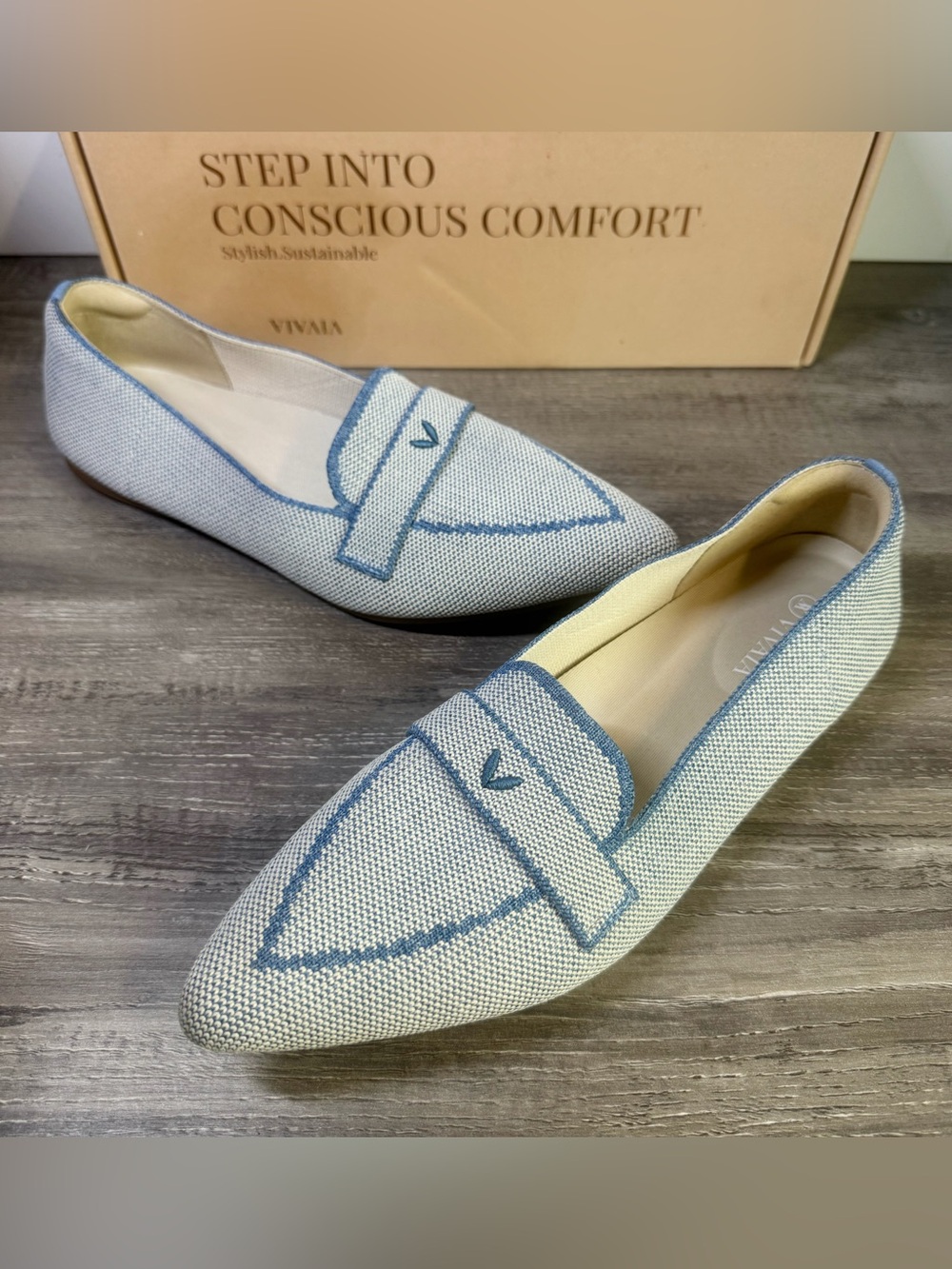VIVAIA Amelia Slip On Point Toe Contrast Piping Knit Flat Loafers size 39/8-8.5